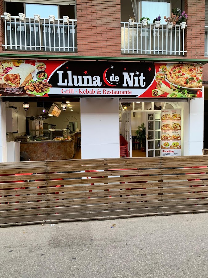 Kebab and pizzeria- Lluna de Nit