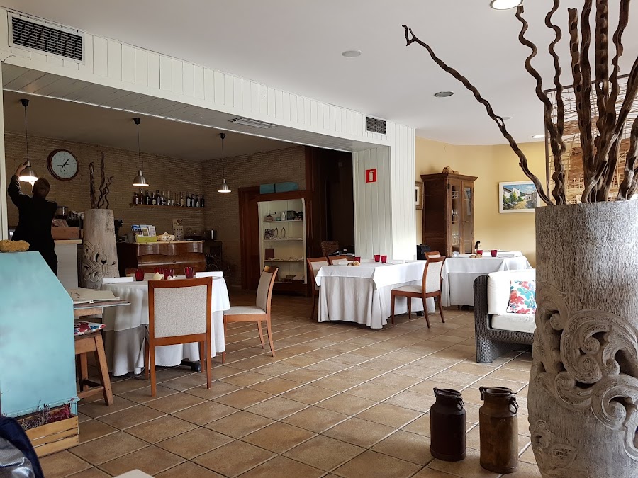 El Cruce Restaurant