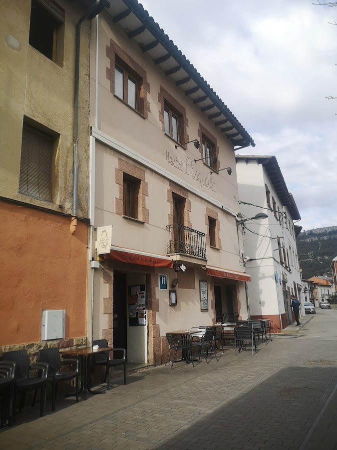 Hostal Restaurante L'Esquella