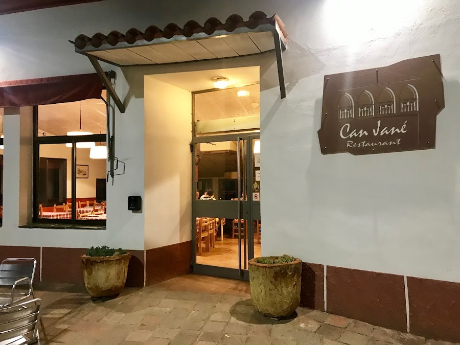 Restaurant Masia Can Jané - Cuina Catalana i Calçotada a Collserola, Barcelona.